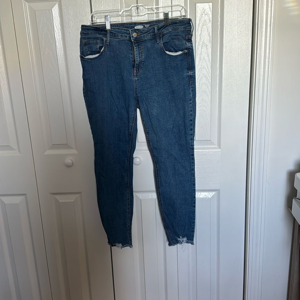Old navy rockstar super skinny jeans size 14